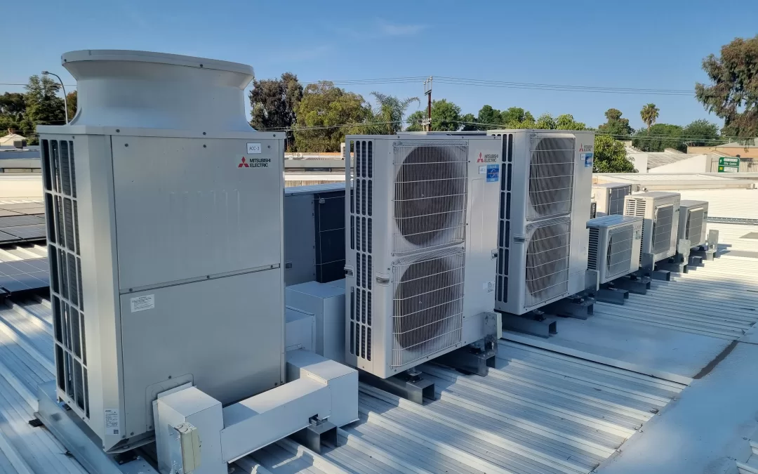 how is the hvac system used to reduce humidity
